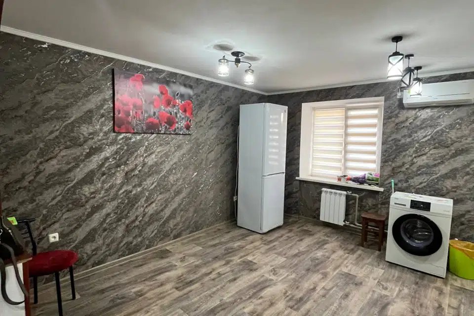 Продаётся 3-комнатная квартира, 60 м²