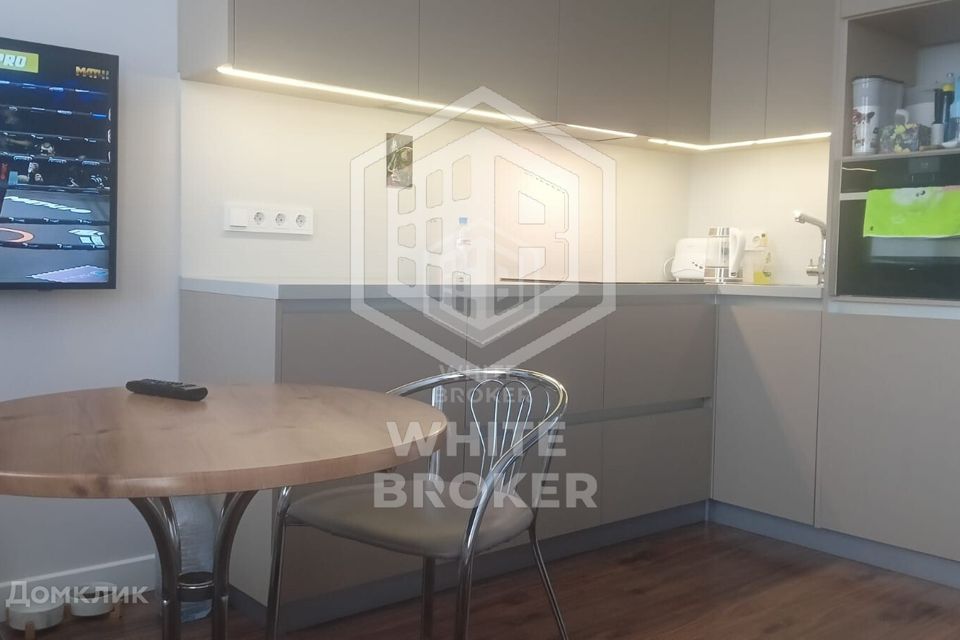 Продаётся 3-комнатная квартира, 67.8 м²