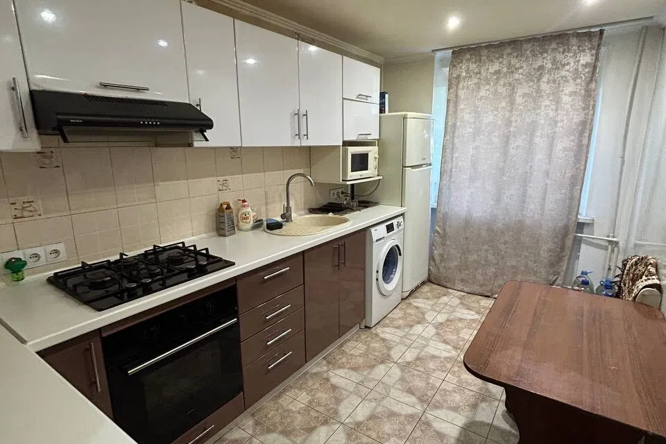Сдаётся 3-комнатная квартира, 70 м²