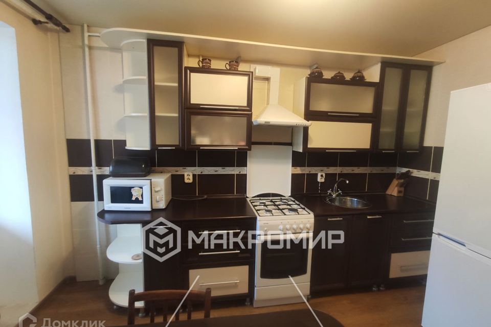 Сдаётся 2-комнатная квартира, 65 м²