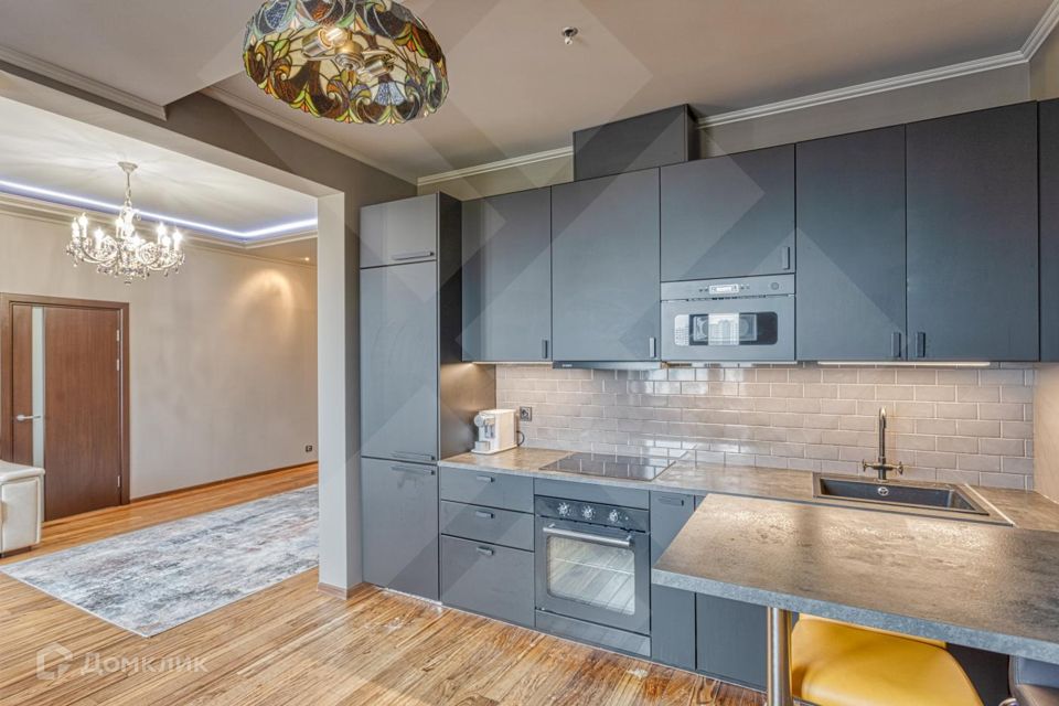 Сдаётся 2-комнатная квартира, 73 м²