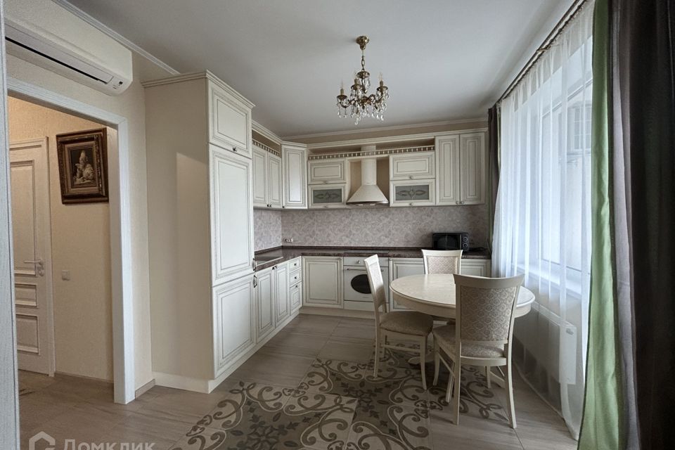 Сдаётся 1-комнатная квартира, 42.2 м²