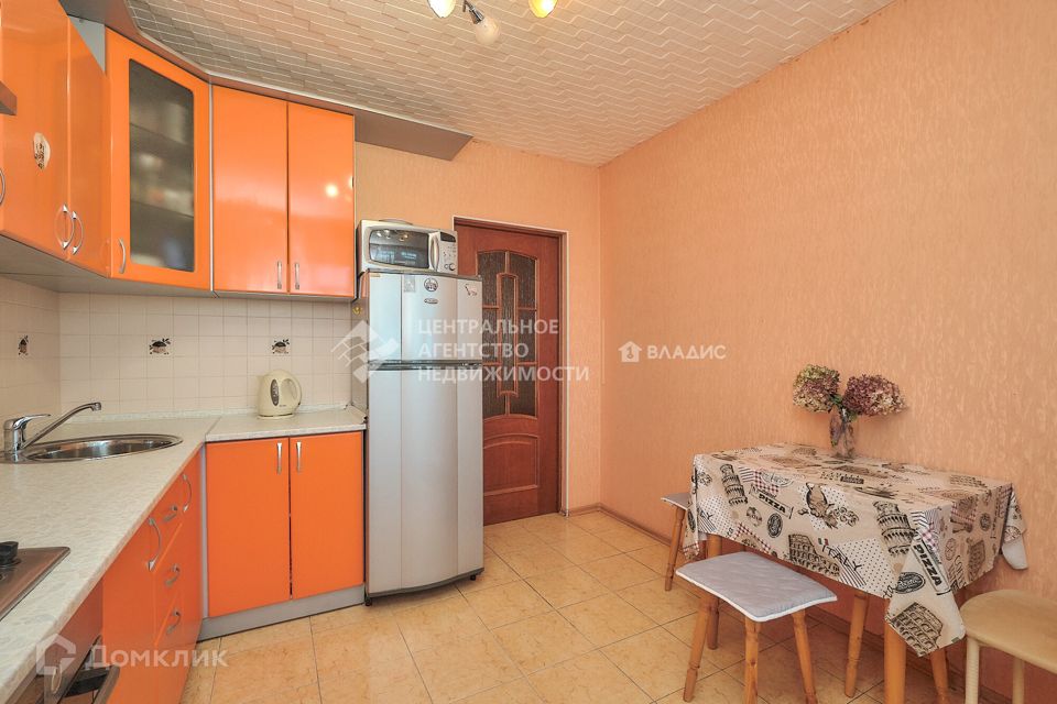 Продаётся 2-комнатная квартира, 56.9 м²