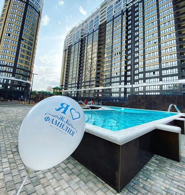 Продаётся 1-комнатная квартира, 49.3 м²