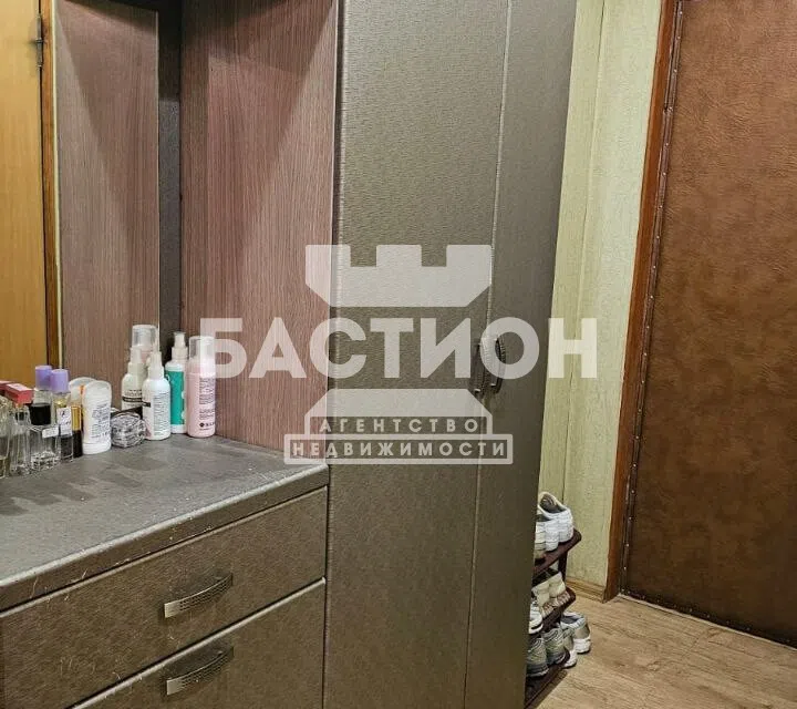 Продаётся 3-комнатная квартира, 40.7 м²