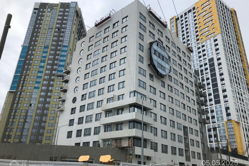 Продаётся 1-комнатная квартира, 62.8 м²