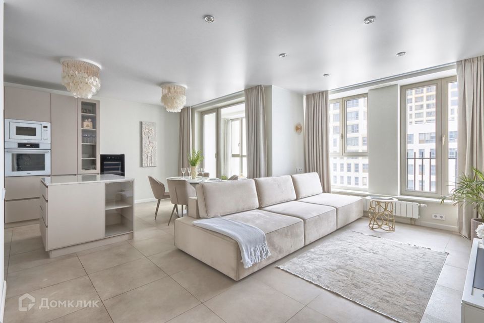 Продаётся 1-комнатная квартира, 57.3 м²