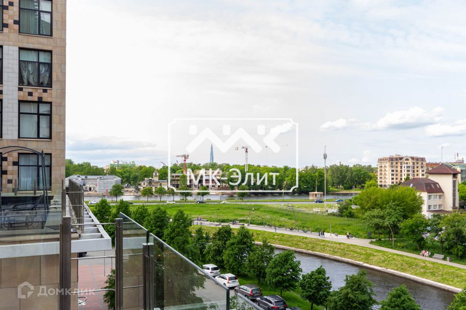 Продаётся 4-комнатная квартира, 151 м²