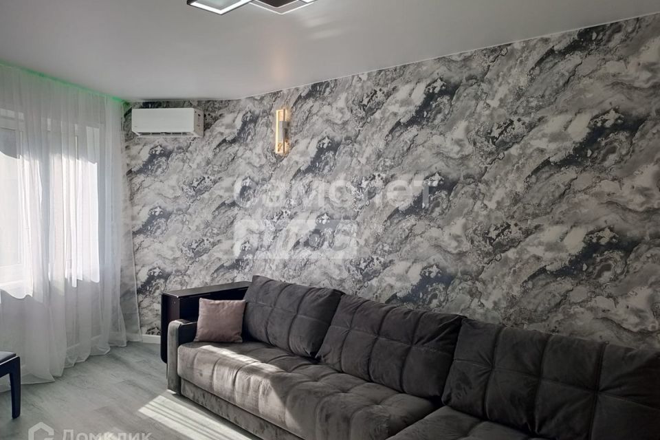 Продаётся 4-комнатная квартира, 79.3 м²