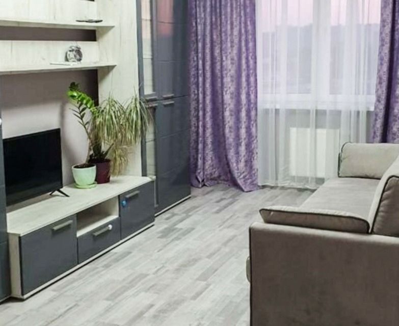 Сдаётся 2-комнатная квартира, 57 м²