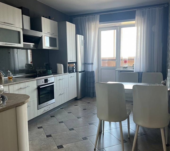 Продаётся 2-комнатная квартира, 58.3 м²