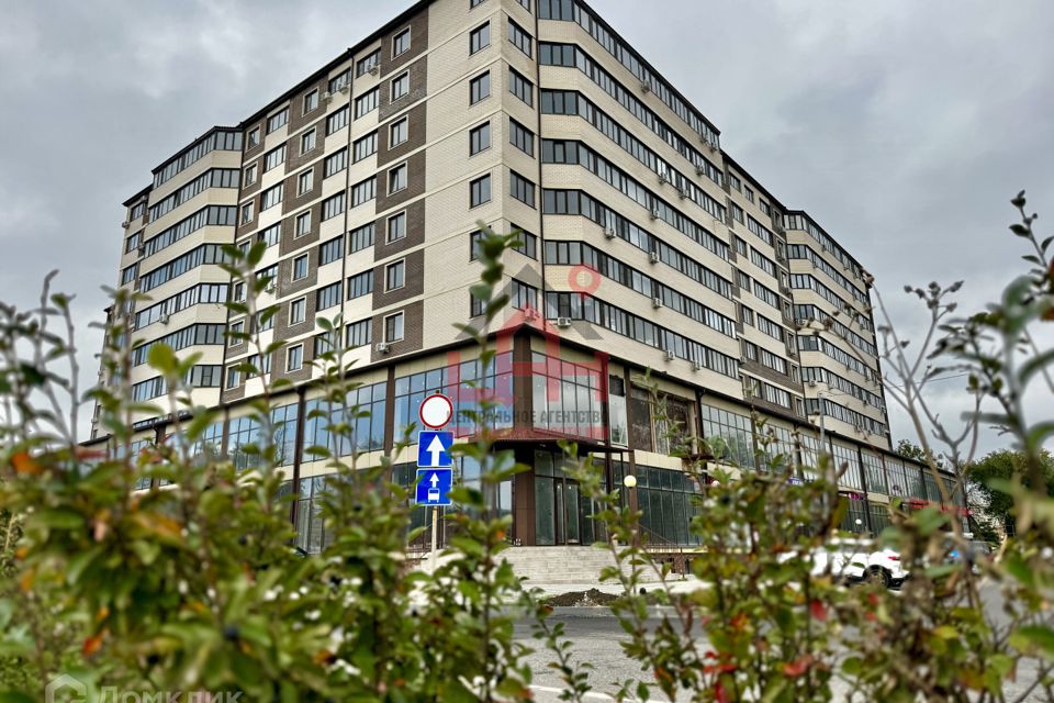 Продаётся 3-комнатная квартира, 108 м²