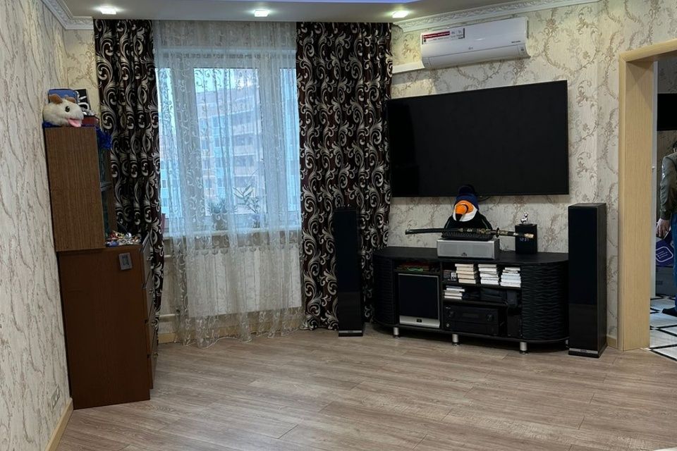 Продаётся 1-комнатная квартира, 52.6 м²