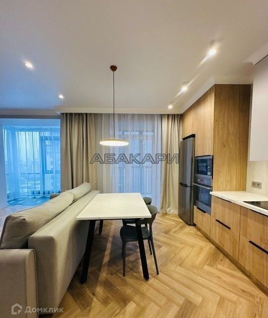 Сдаётся 1-комнатная квартира, 62 м²
