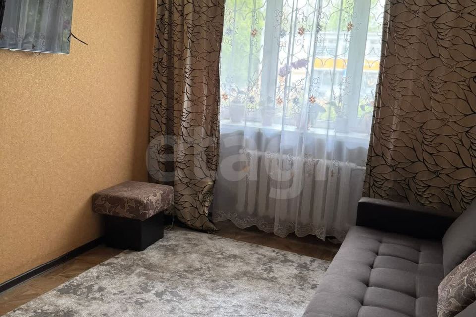 Продаётся 2-комнатная квартира, 43.8 м²
