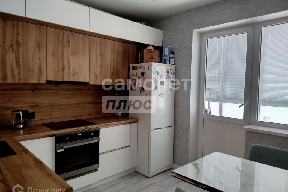 Продаётся 2-комнатная квартира, 55.6 м²