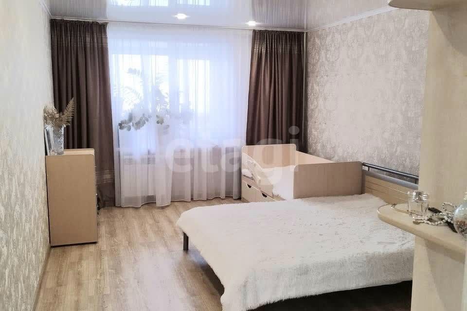 Продаётся 2-комнатная квартира, 72.7 м²