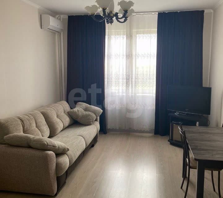 Продаётся 1-комнатная квартира, 37.5 м²