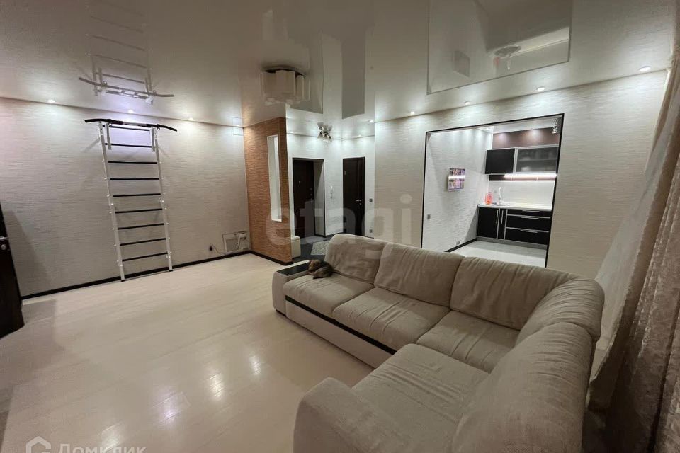 Продаётся 2-комнатная квартира, 68.7 м²