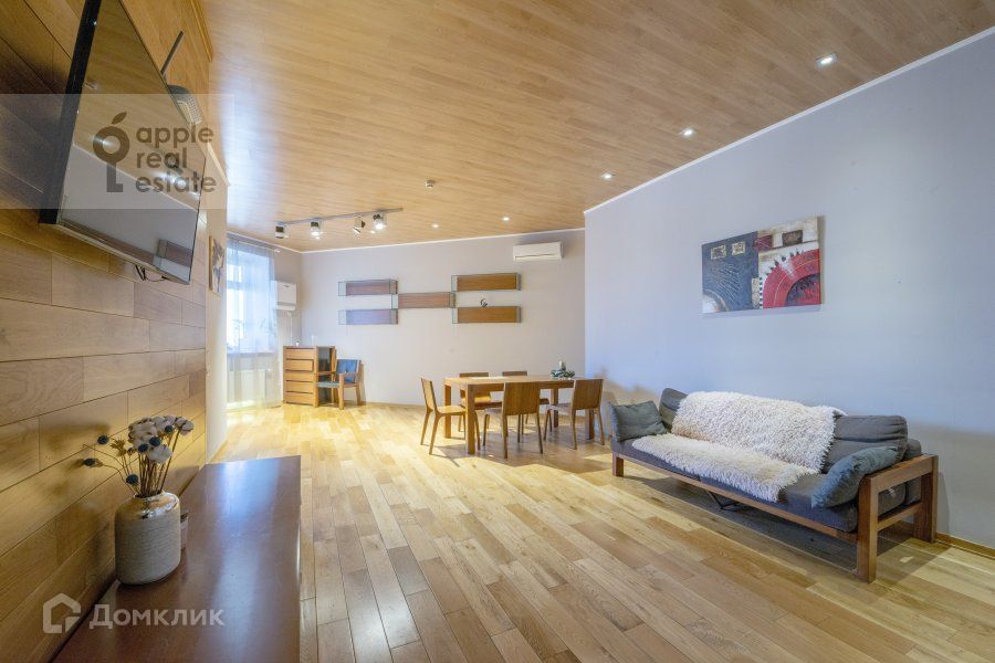 Сдаётся 3-комнатная квартира, 145 м²