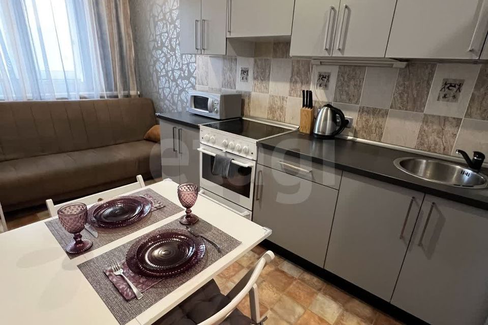 Продаётся 1-комнатная квартира, 43 м²