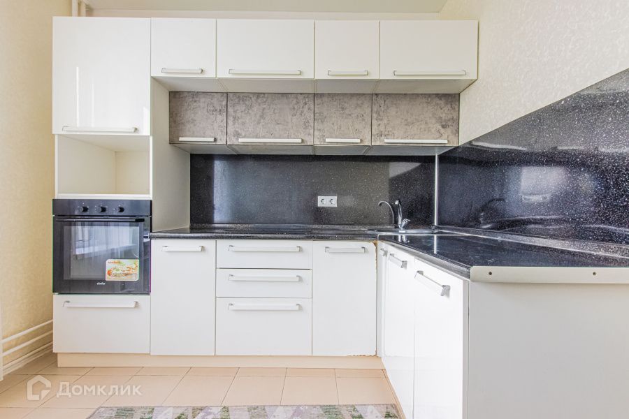 Сдаётся 2-комнатная квартира, 68 м²