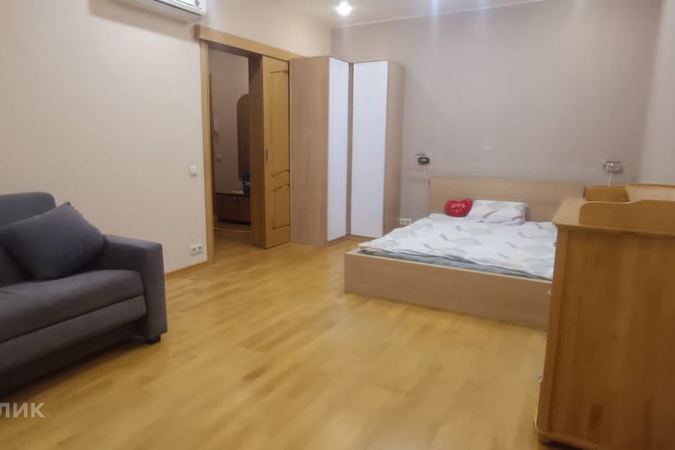 Сдаётся 1-комнатная квартира, 37.8 м²