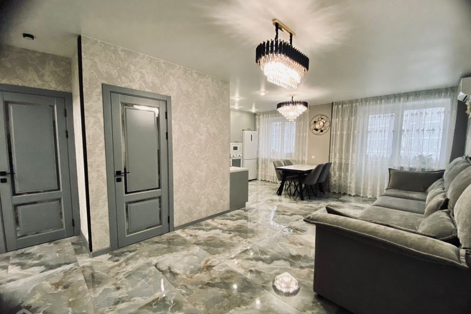 Продаётся 3-комнатная квартира, 81 м²