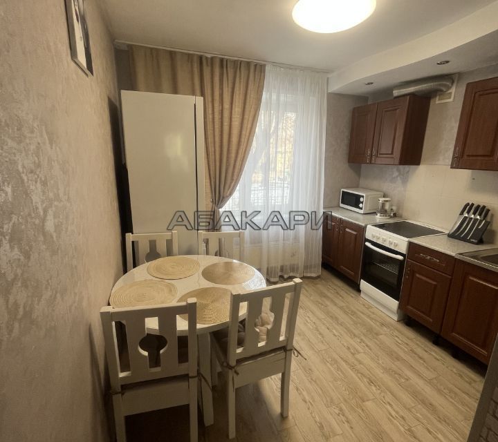 Сдаётся 1-комнатная квартира, 42 м²