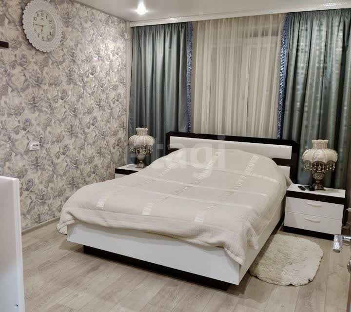 Продаётся 4-комнатная квартира, 83 м²