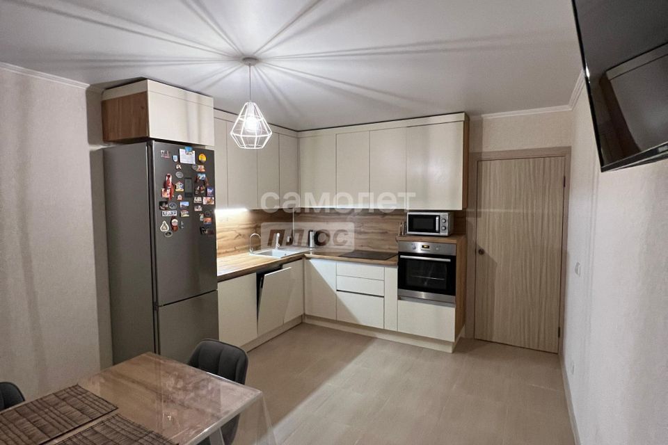 Продаётся 2-комнатная квартира, 65 м²