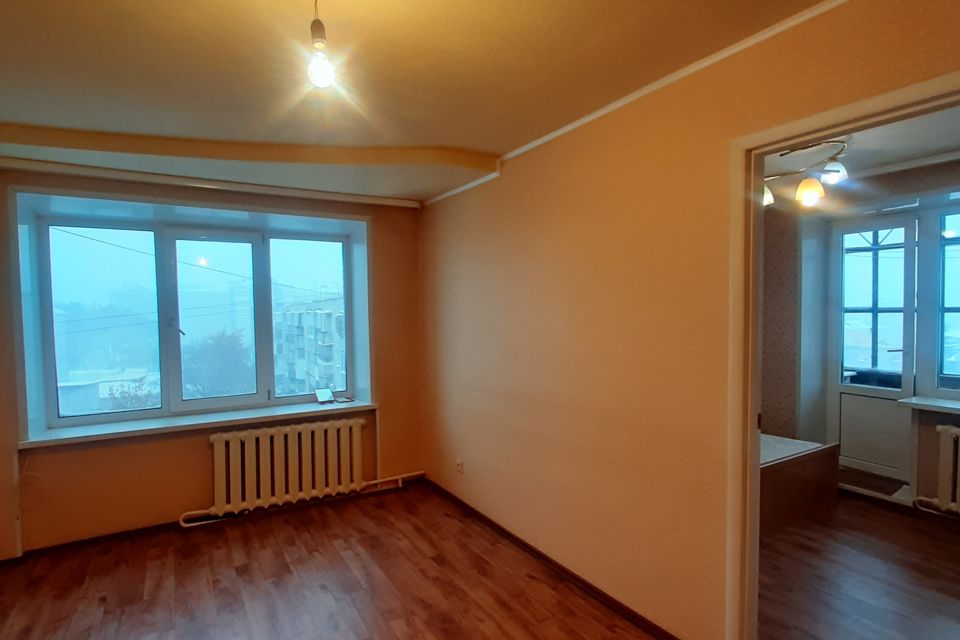 Продаётся 3-комнатная квартира, 51.3 м²