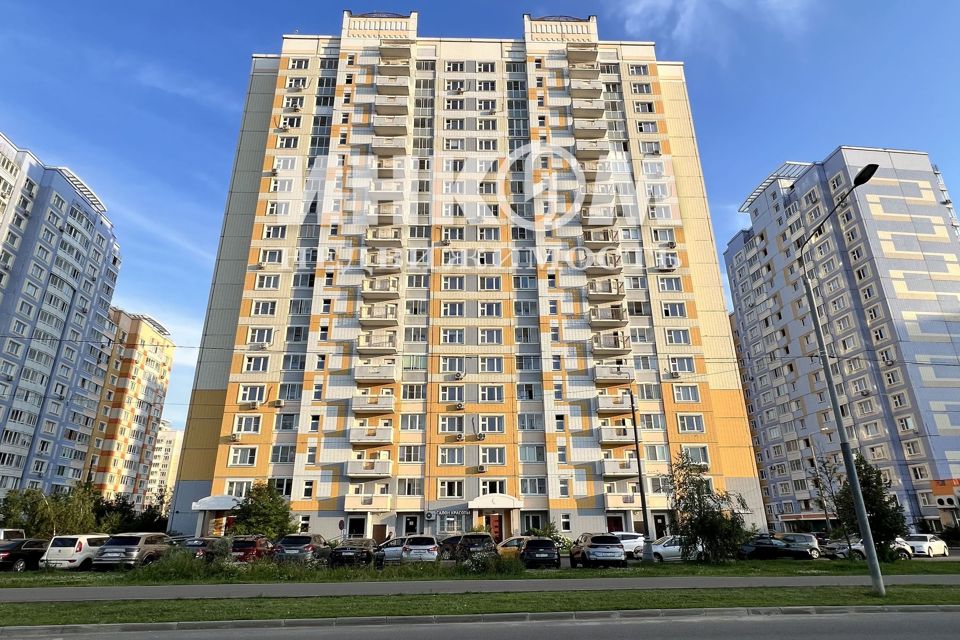 Продаётся 1-комнатная квартира, 42.2 м²