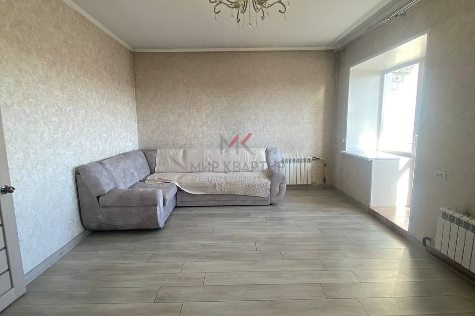 Продаётся 4-комнатная квартира, 70.1 м²