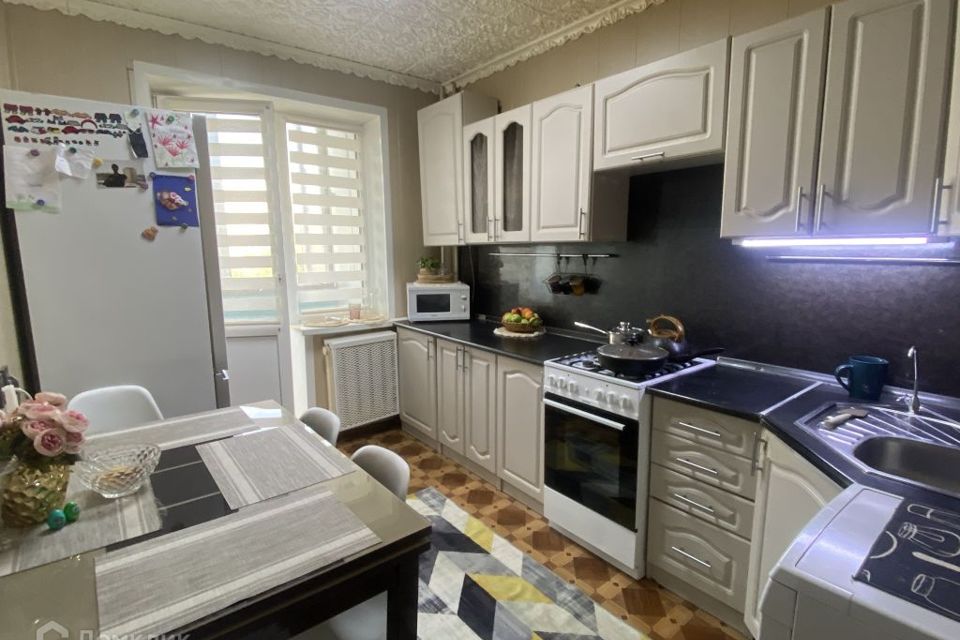 Продаётся 3-комнатная квартира, 64.5 м²