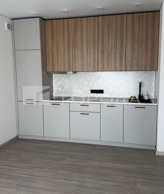 Сдаётся 2-комнатная квартира, 65.6 м²