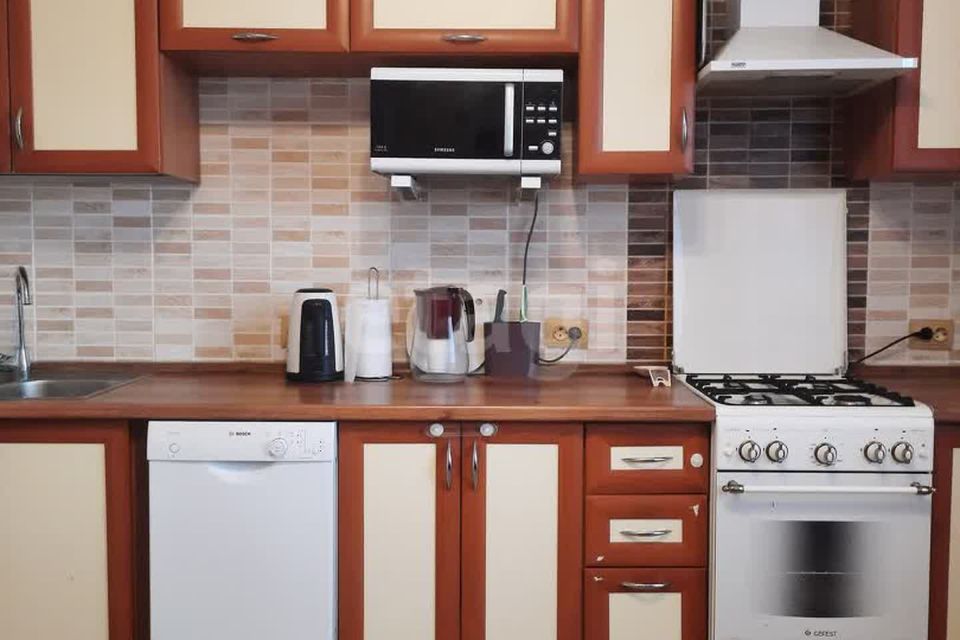 Продаётся 2-комнатная квартира, 61.7 м²