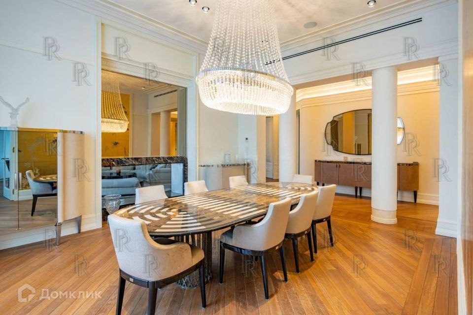 Продаётся 6-комнатная квартира, 469.9 м²