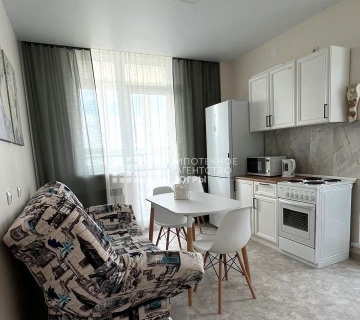 Продаётся 1-комнатная квартира, 42.4 м²