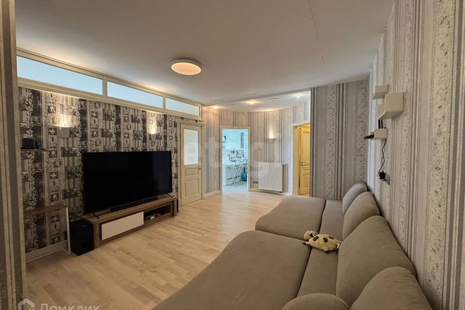 Продаётся 2-комнатная квартира, 70.1 м²