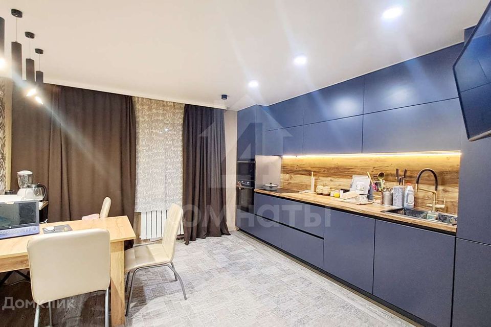 Продаётся 3-комнатная квартира, 92 м²