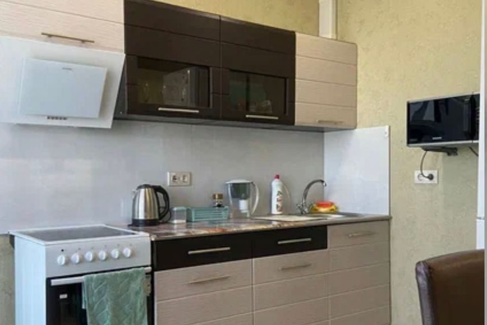 Сдаётся 1-комнатная квартира, 42 м²
