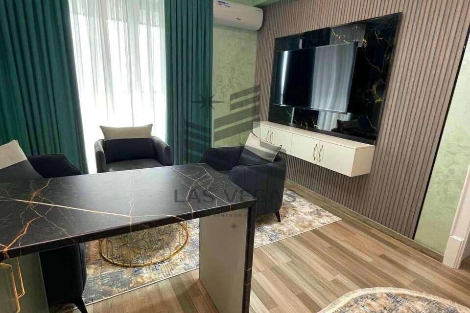 Сдаётся 2-комнатная квартира, 55 м²