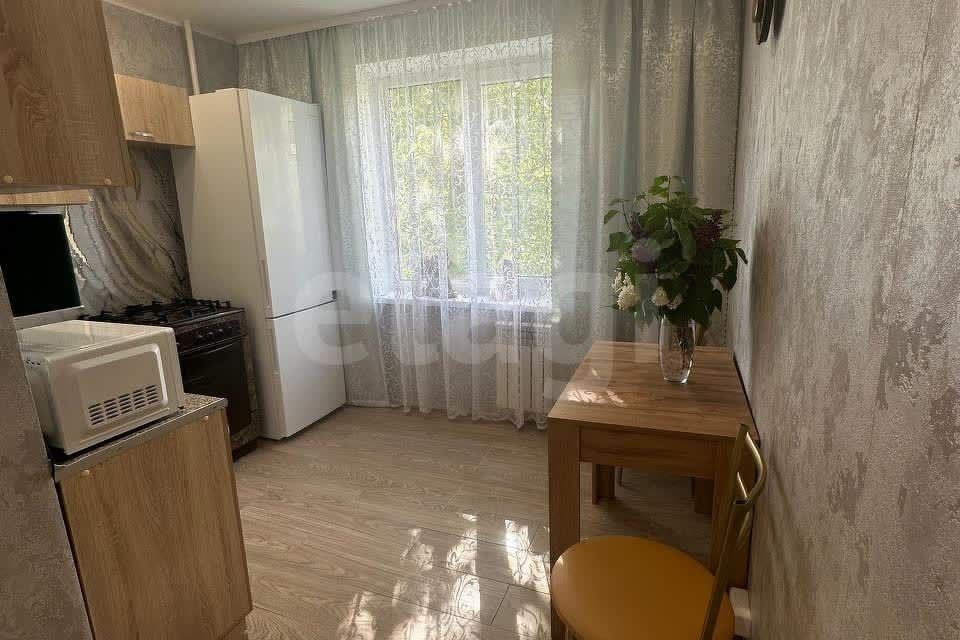 Продаётся 2-комнатная квартира, 49.6 м²