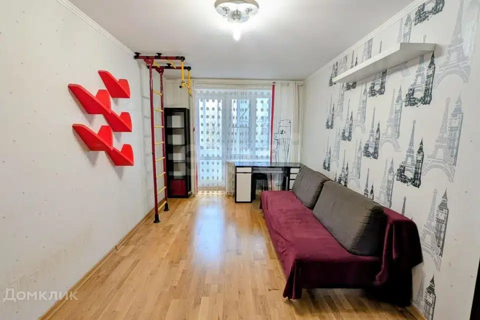 Продаётся 3-комнатная квартира, 56 м²