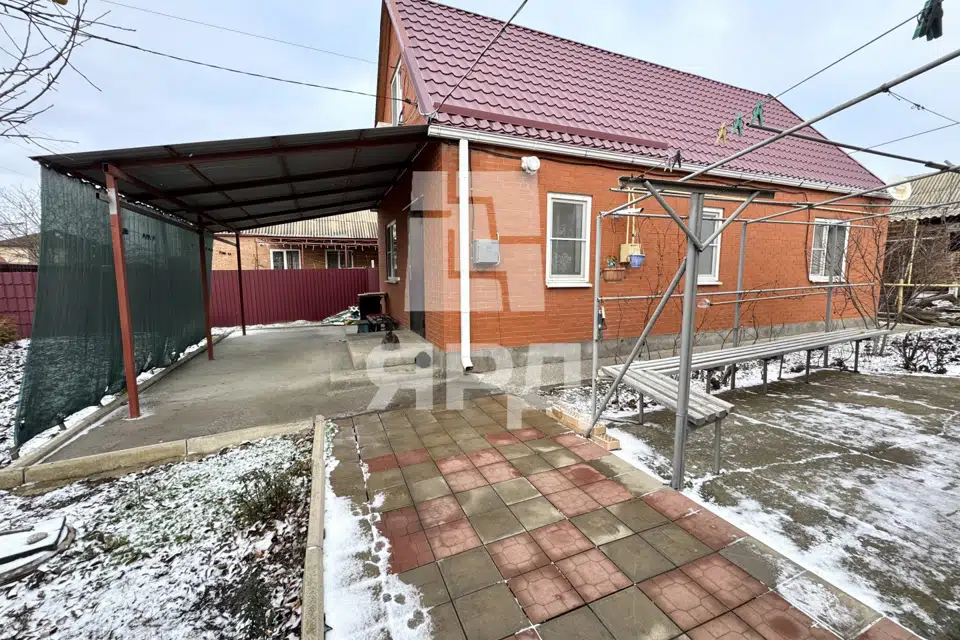 Продаётся 2-этажный дом, 143 м²