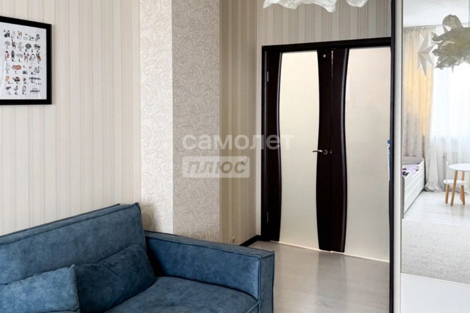 Продаётся 2-комнатная квартира, 56.8 м²