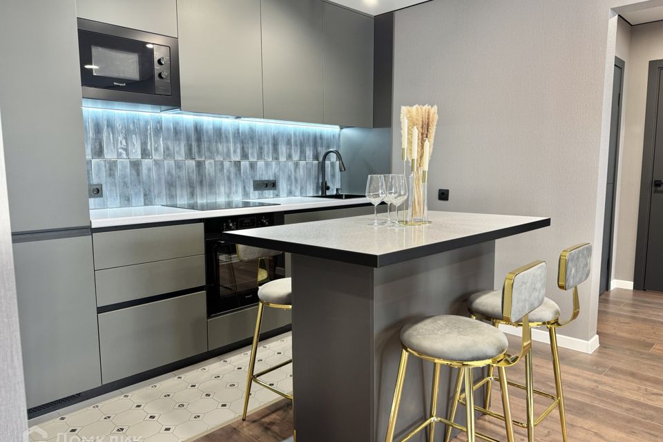 Продаётся 2-комнатная квартира, 61.8 м²