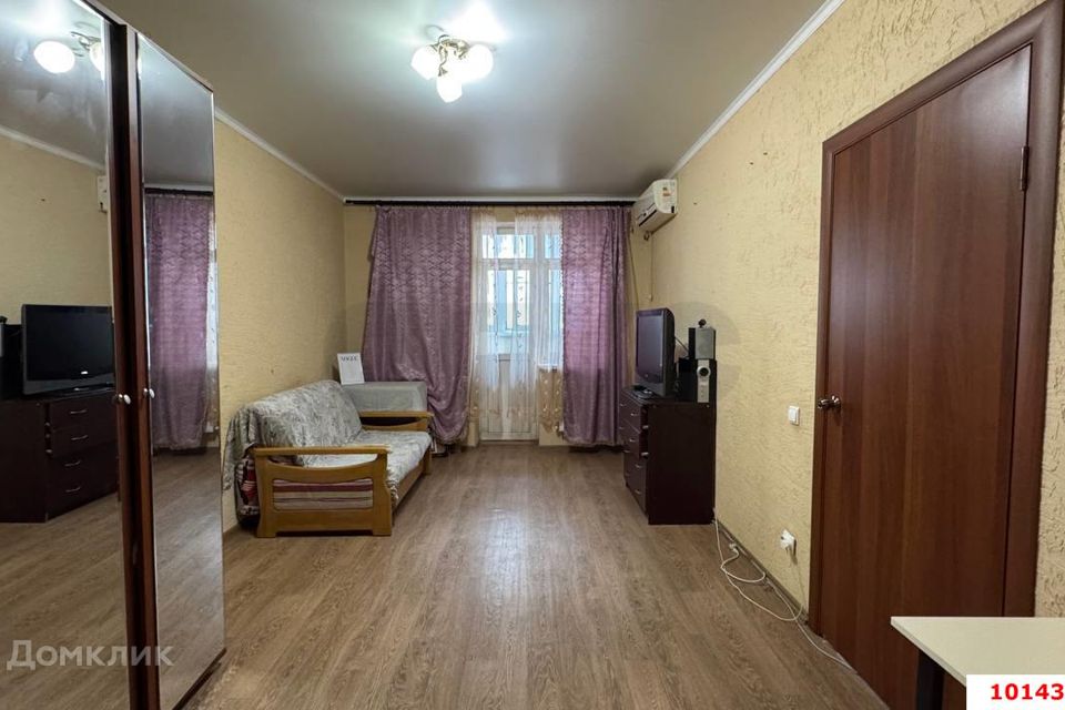 Продаётся 1-комнатная квартира, 41 м²
