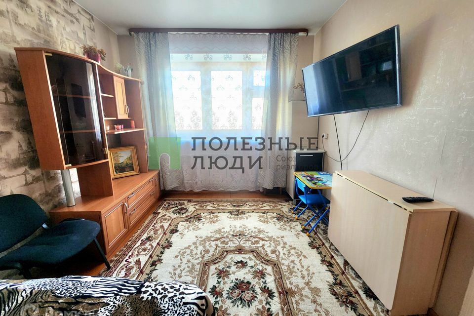 Продаётся 3-комнатная квартира, 53.6 м²